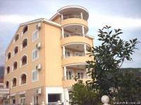 Лето в Черногории 2016. Apartments Ivo and Nada